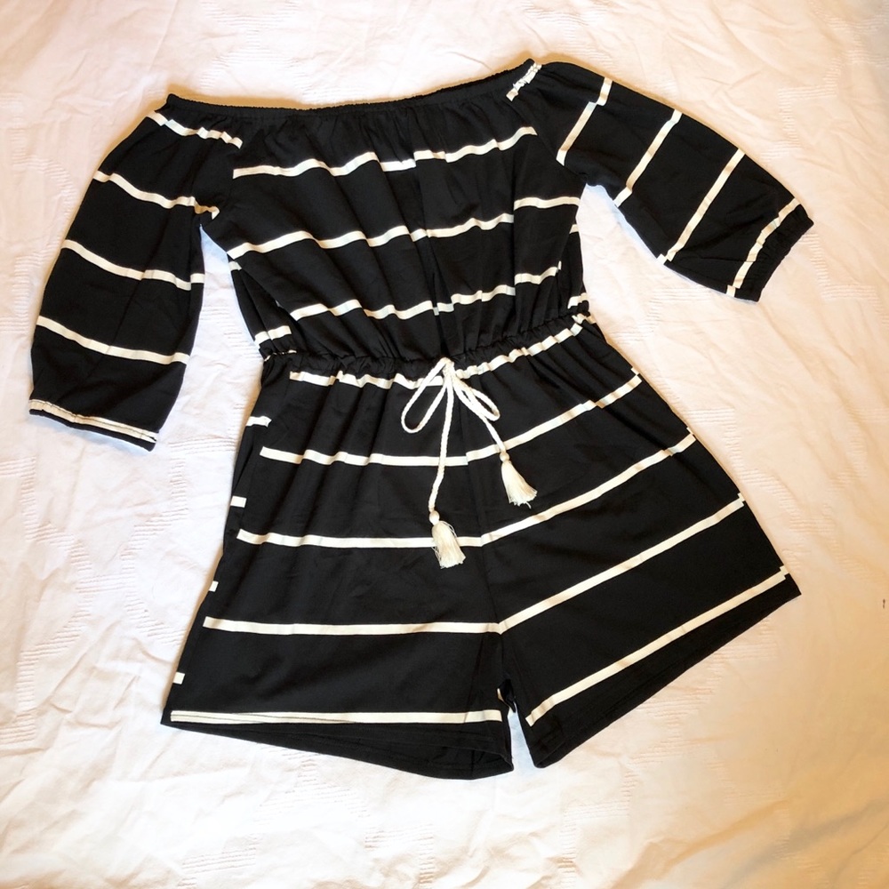 Romper T Shirt material Black & White